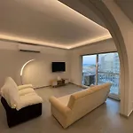 Brand New Seafront Διαμέρισμα