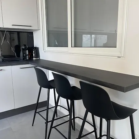 Brand New Seafront Appartement *