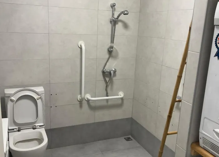 Brand New Seafront Διαμέρισμα